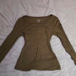 army green long sleeve tee